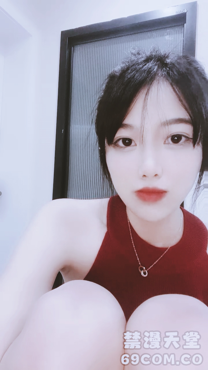 【禁漫直播】高颜值网红女神全程露脸大秀直播,顶级尤物才艺表演,性感火辣裸舞,互动撩骚听指挥,掰开逼逼看小穴特写..