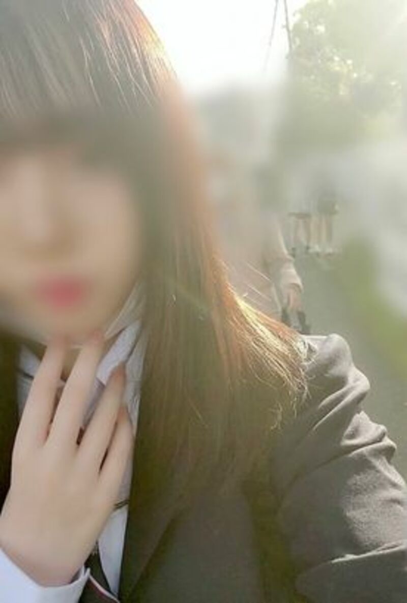 FC2精品无码PPV-2970997 【個人】現役高〇3〇生 学校までお迎え 我慢出来ずに学校前フェラ&amp;ホテルで初め2て..